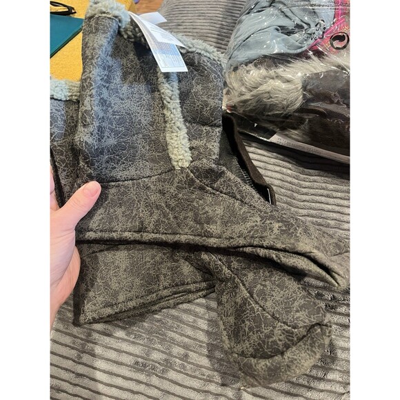 Disney Frozen Kristoff Deluxe Costume Kid’s 7-8 Boys Halloween - Picture 8 of 12